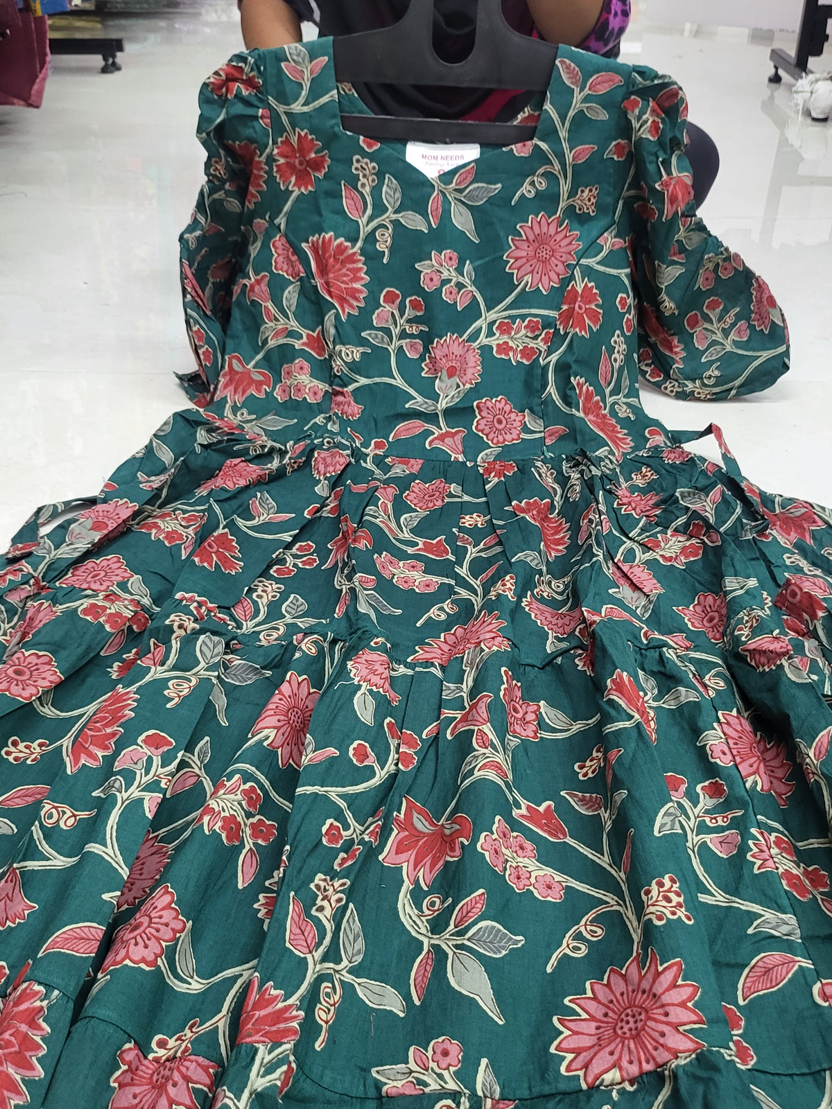 Feeding Anarkali Full flair03