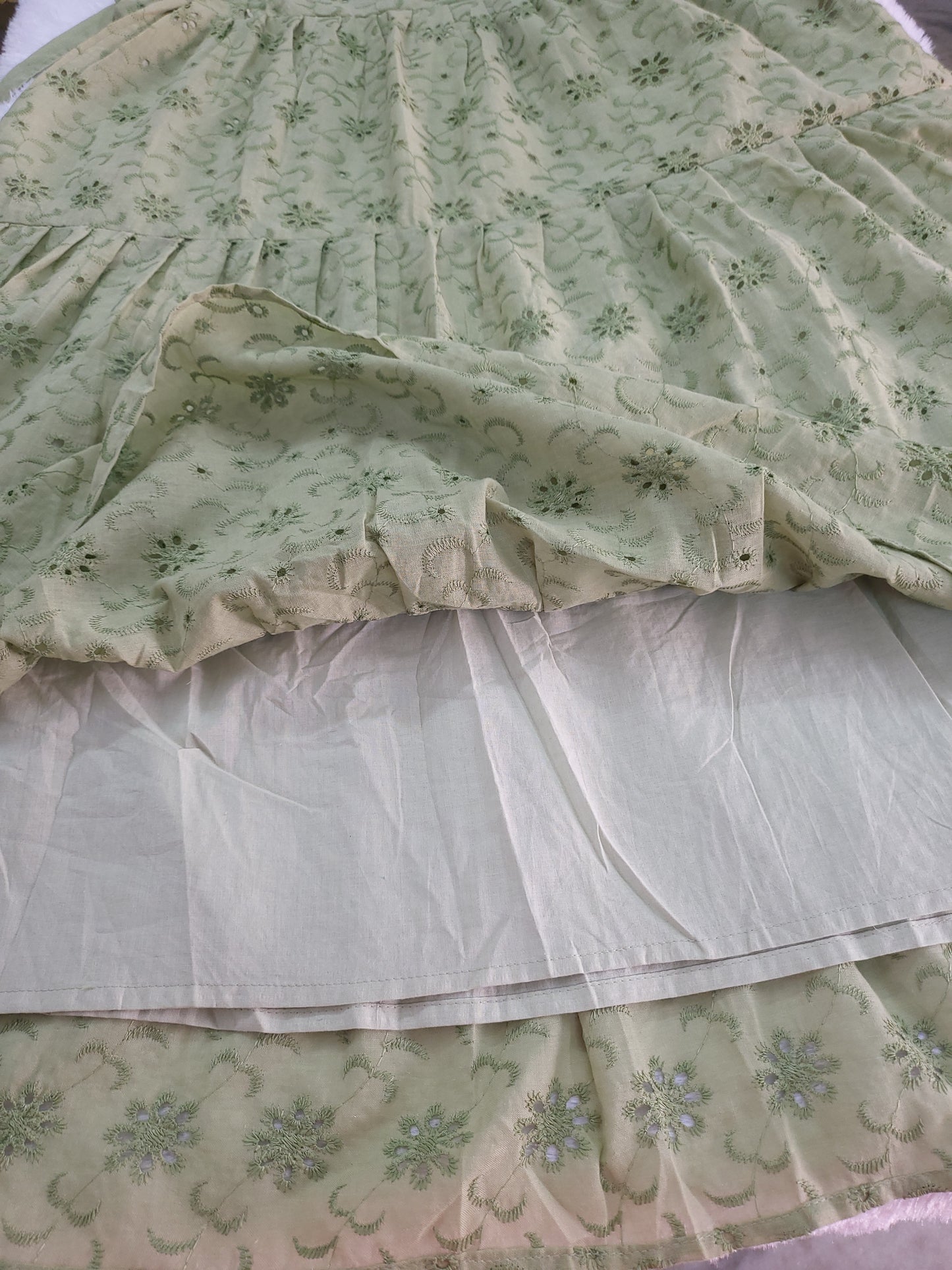 Hakoba feeding kurtis