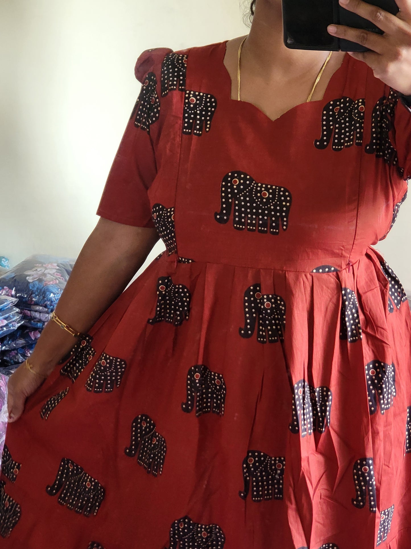 1tire feeding kurtis