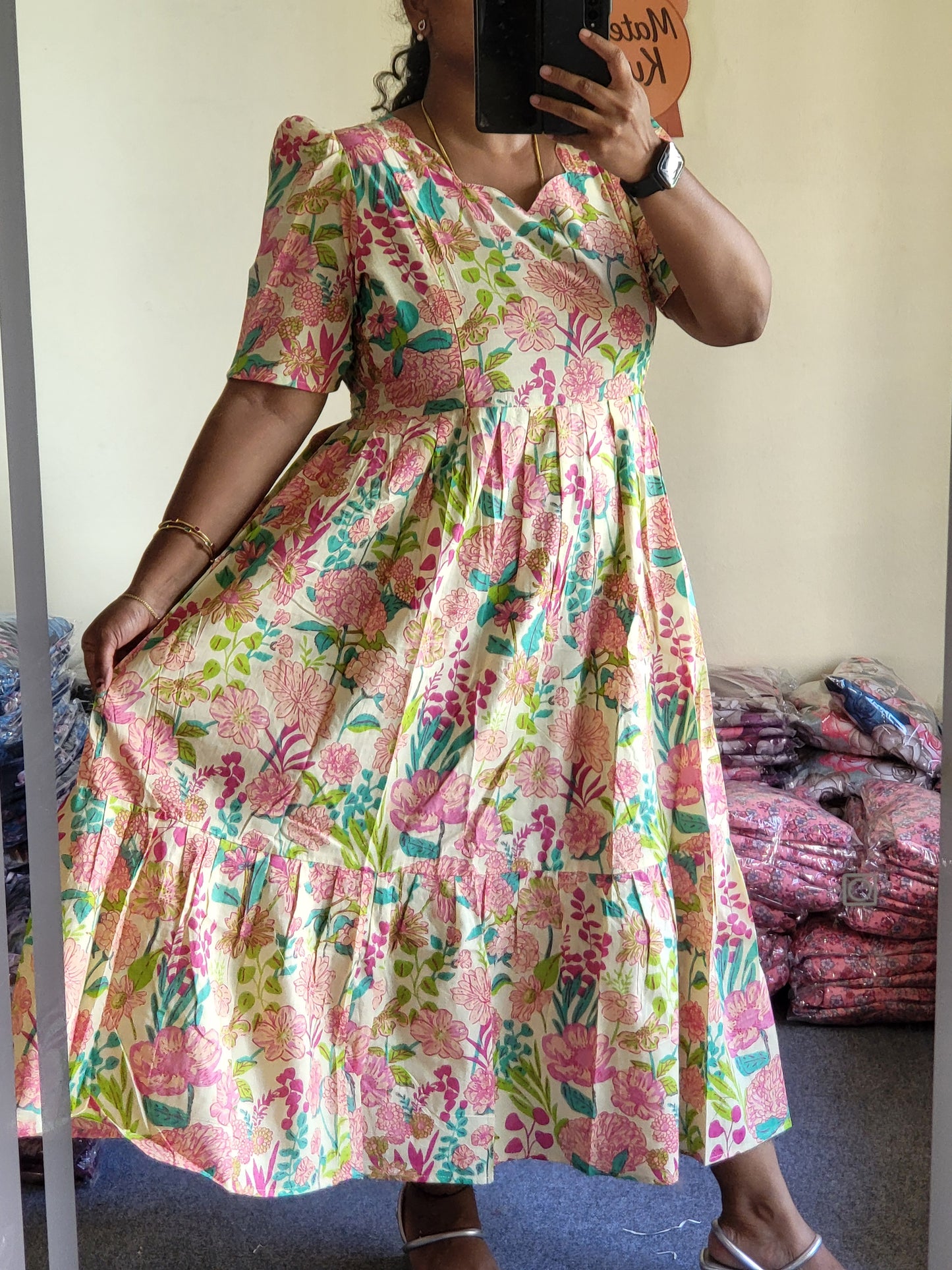 1tire feeding kurtis