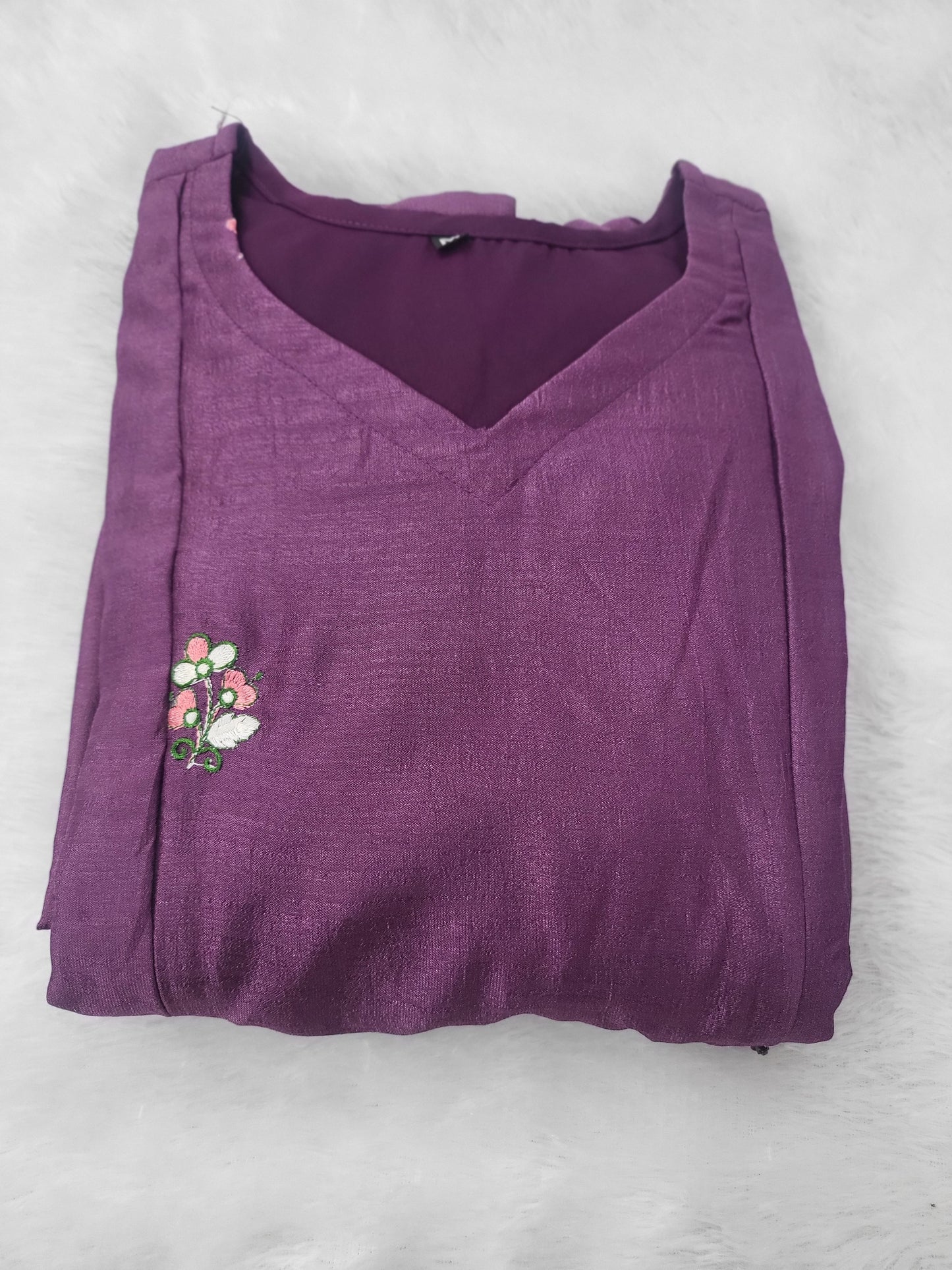 Chinnon silk embroidery lavender