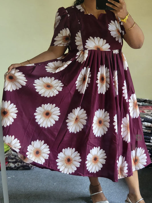 Deltacrepe feeding dresses