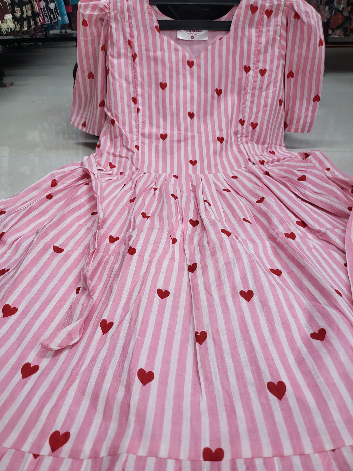 Feeding Frock pinkhrt04