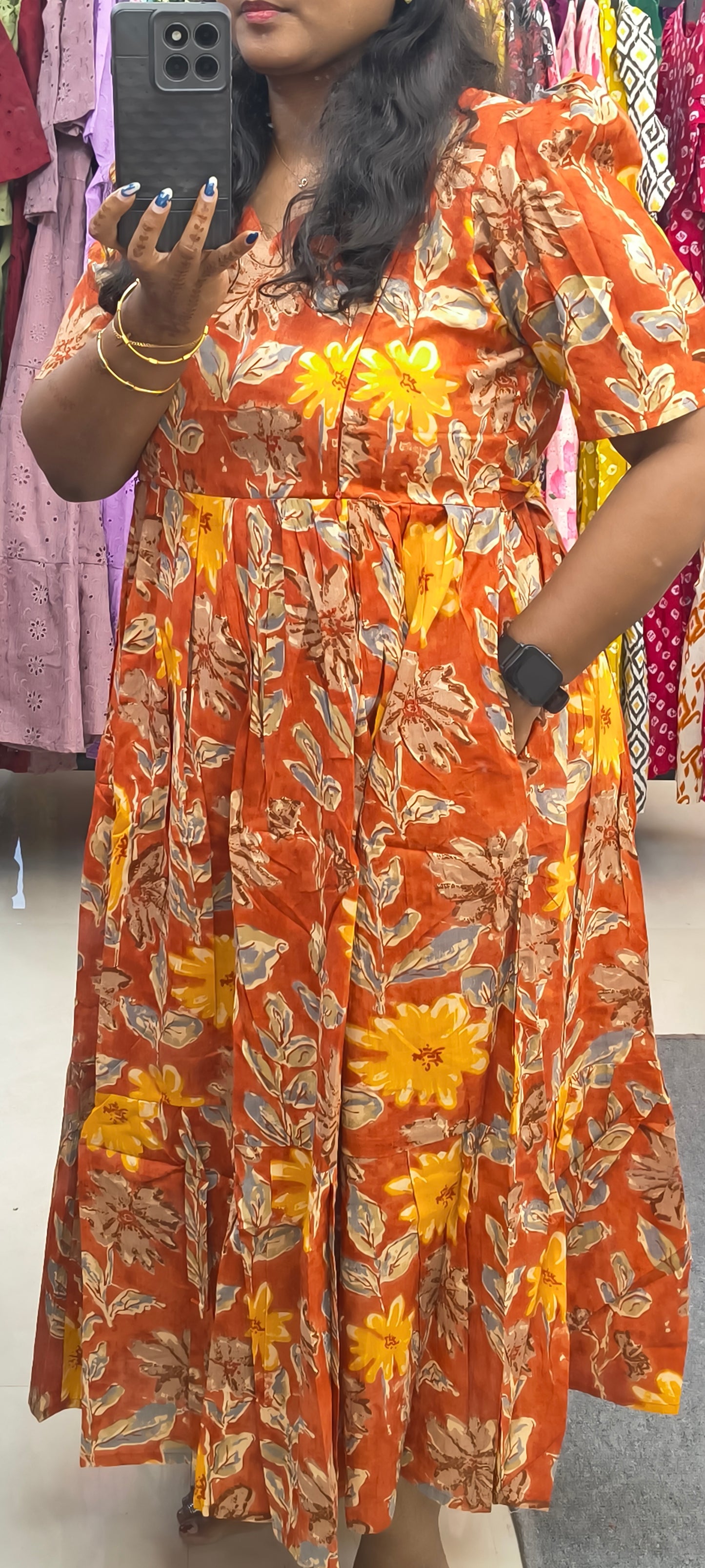 Feeding floral colour orng🍊
