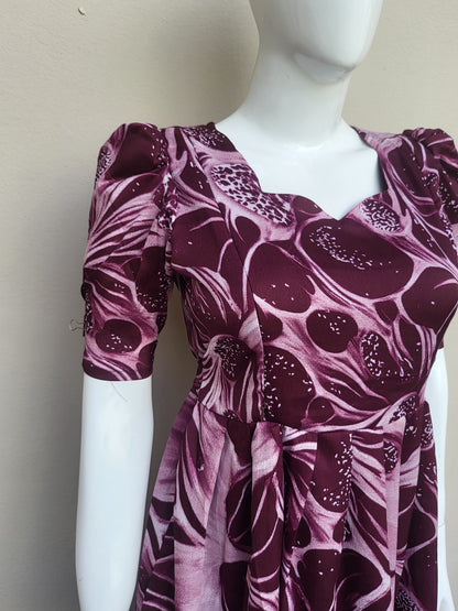 Deltacrepe feeding dresses