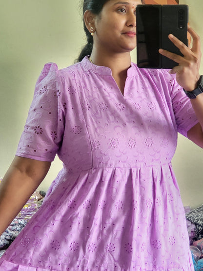 Hakoba feeding kurtis