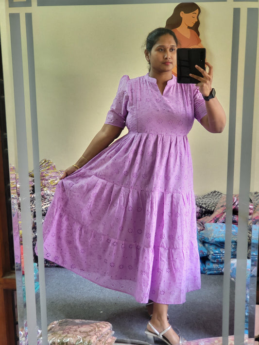 Hakoba feeding kurtis