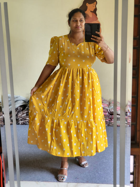 Heart print 1tire feeding Anarkali