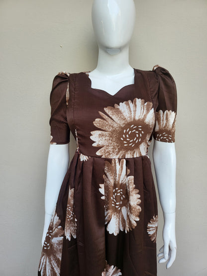 Deltacrepe feeding dresses