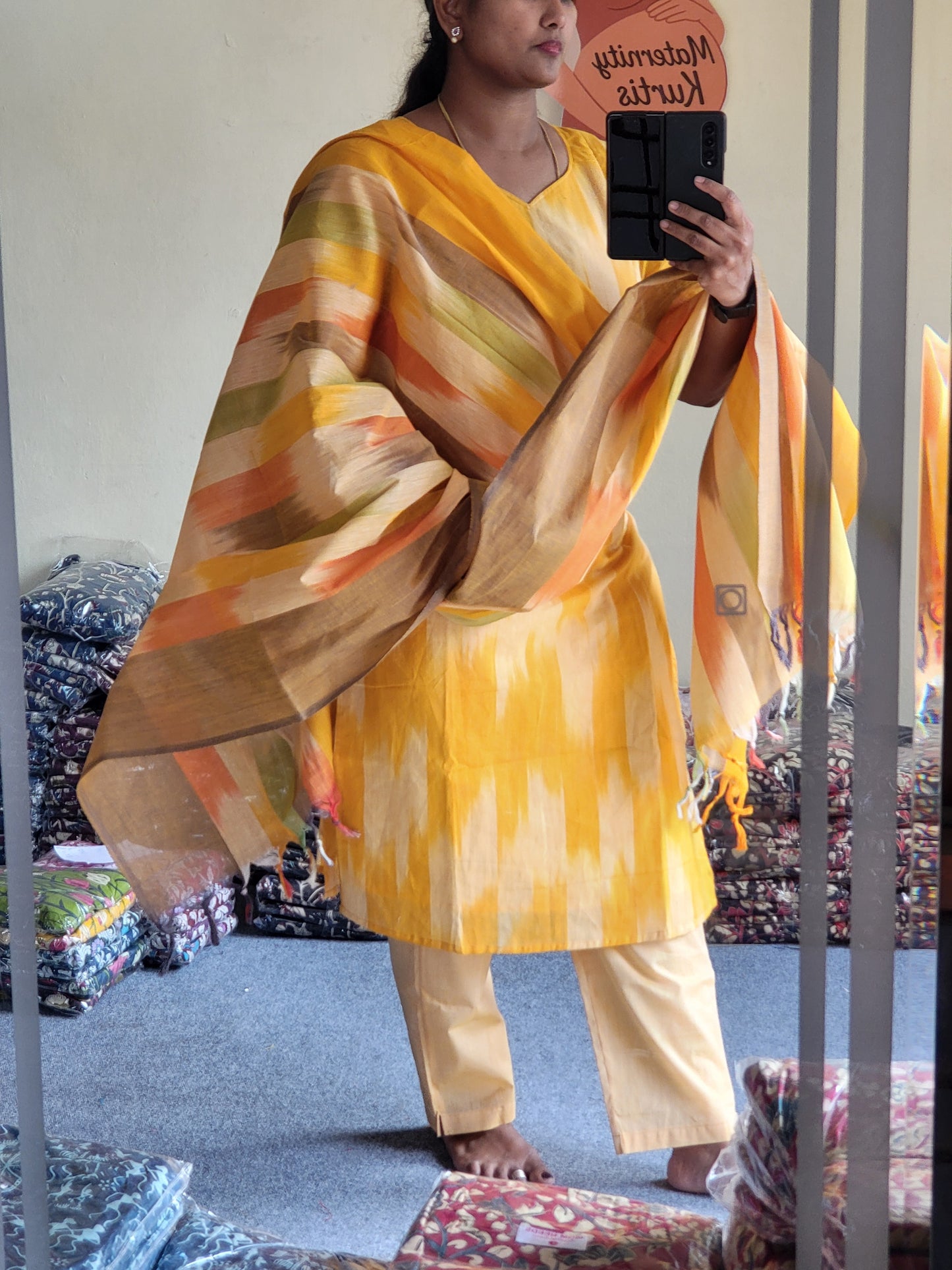 Ikkat 3pc sets in feeding