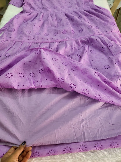 Hakoba feeding kurtis