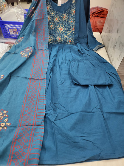 3pc set in feeding with embroidery