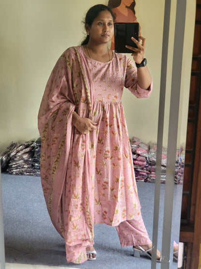 Embroidery work 3pc set feeding