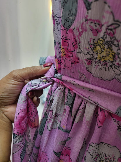 Delta crepe feeding Kurtis