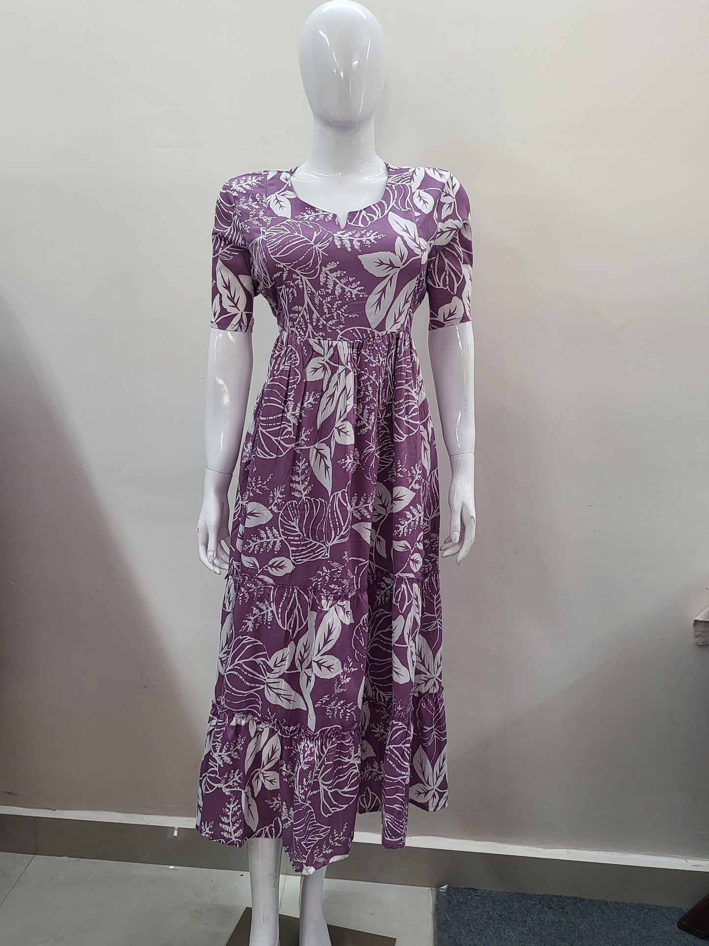 Deltacrepe feeding dresses