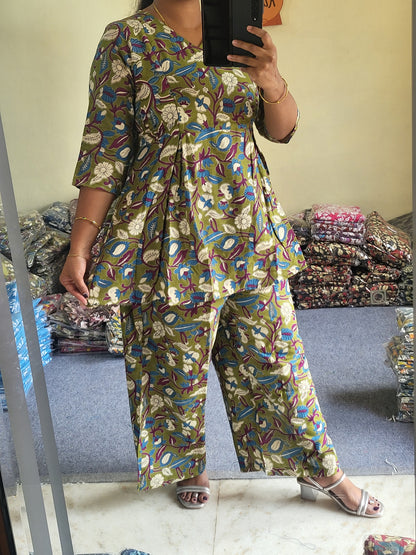 Co-ord sets in Kalamkaari feeding