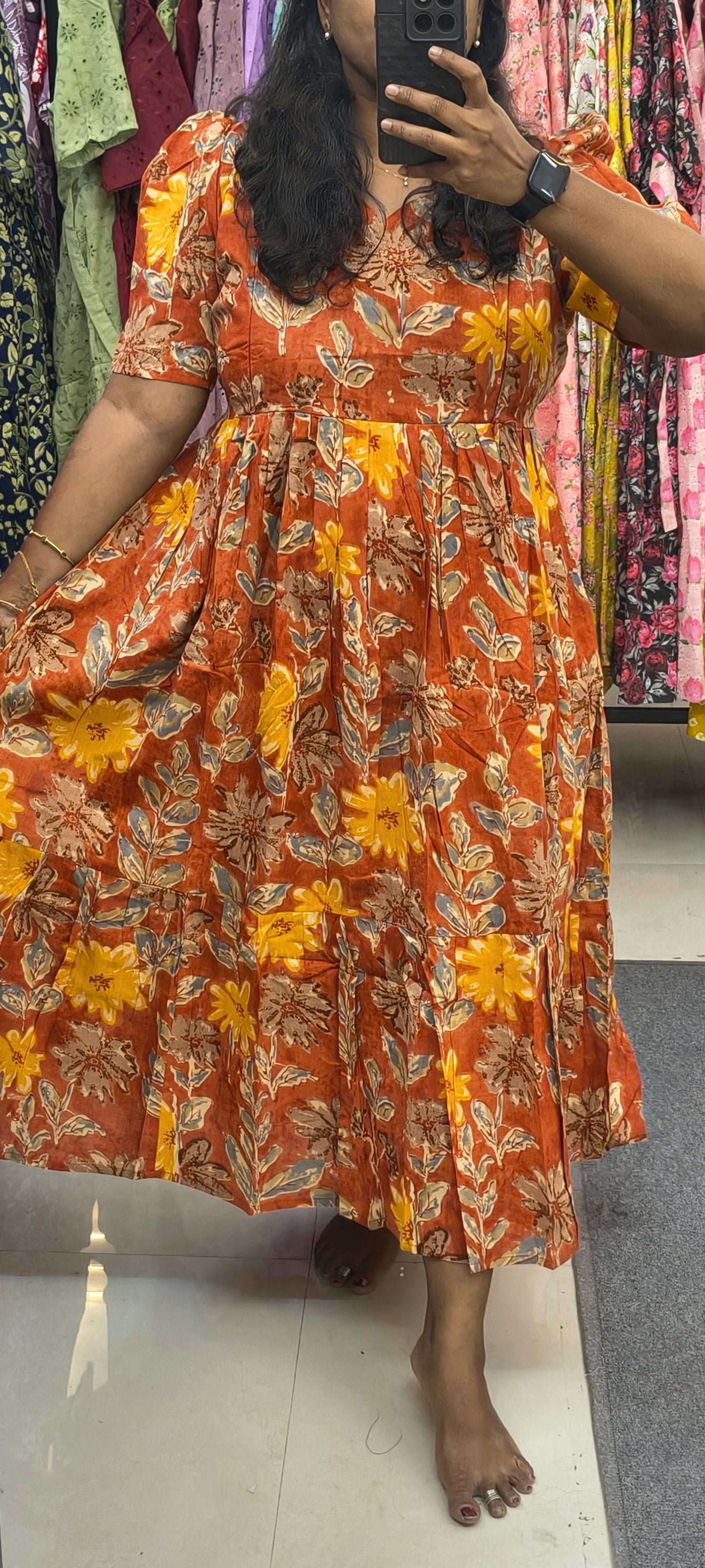 Feeding floral colour orng🍊