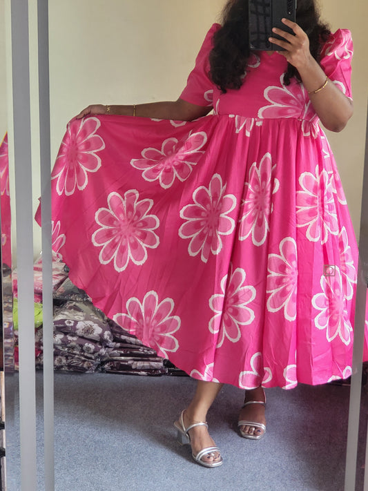 Deltacrepe feeding dresses