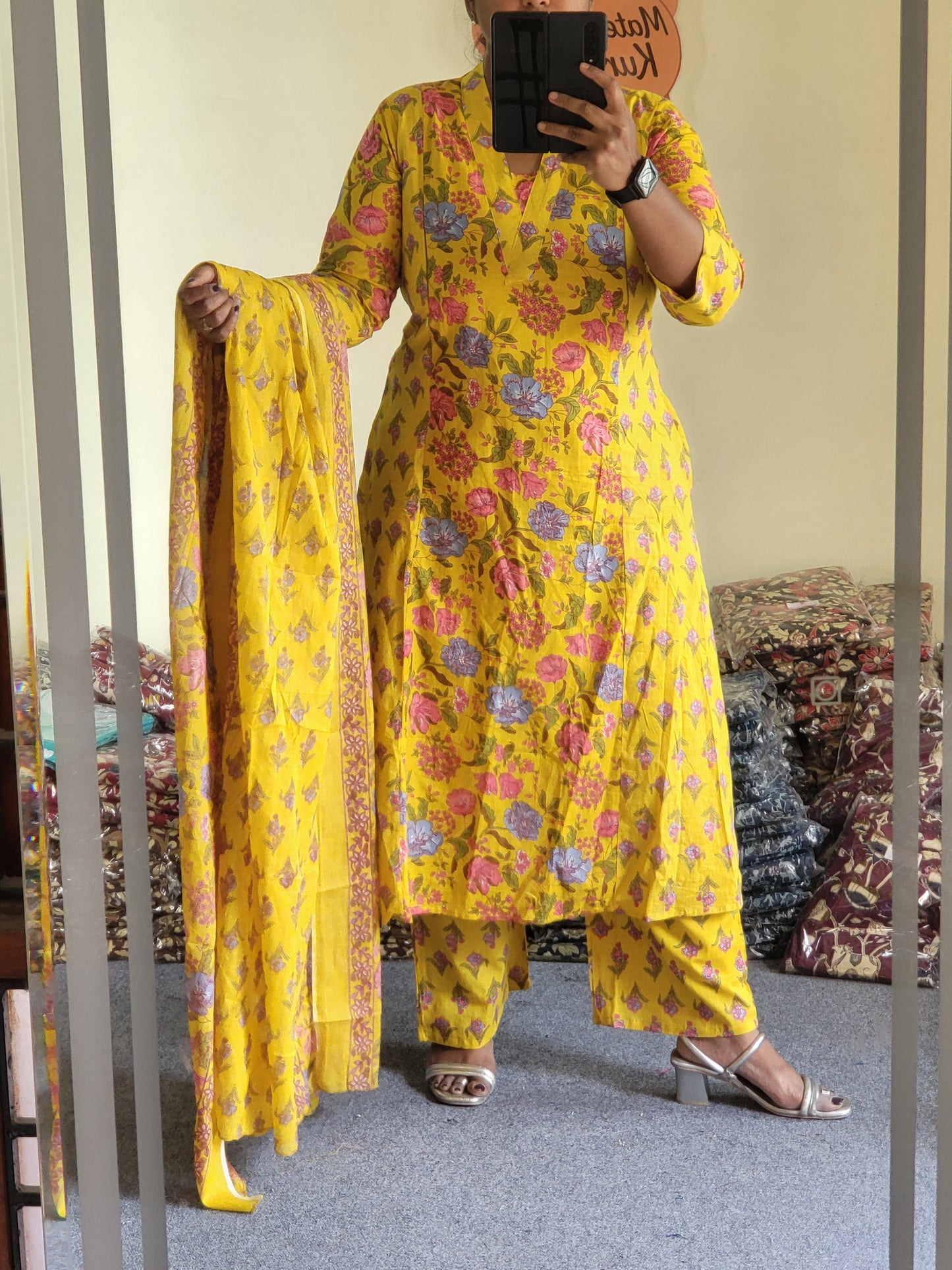 3Pc sets Feeding in A line Pattern