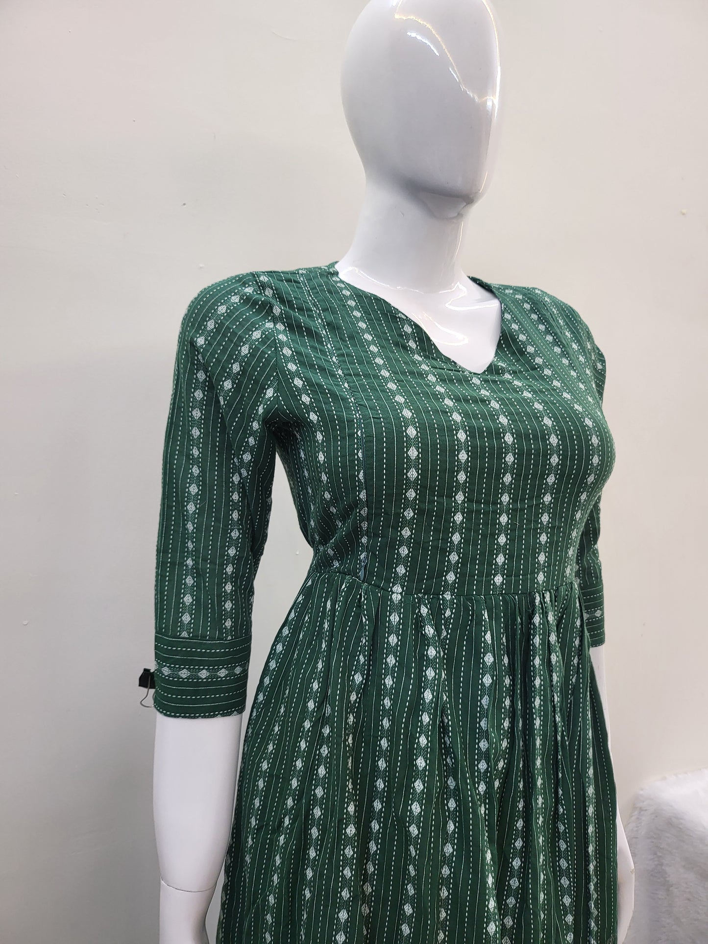 Kathawork feeding 1tire drkgrn5