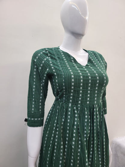 Kathawork feeding 1tire drkgrn5