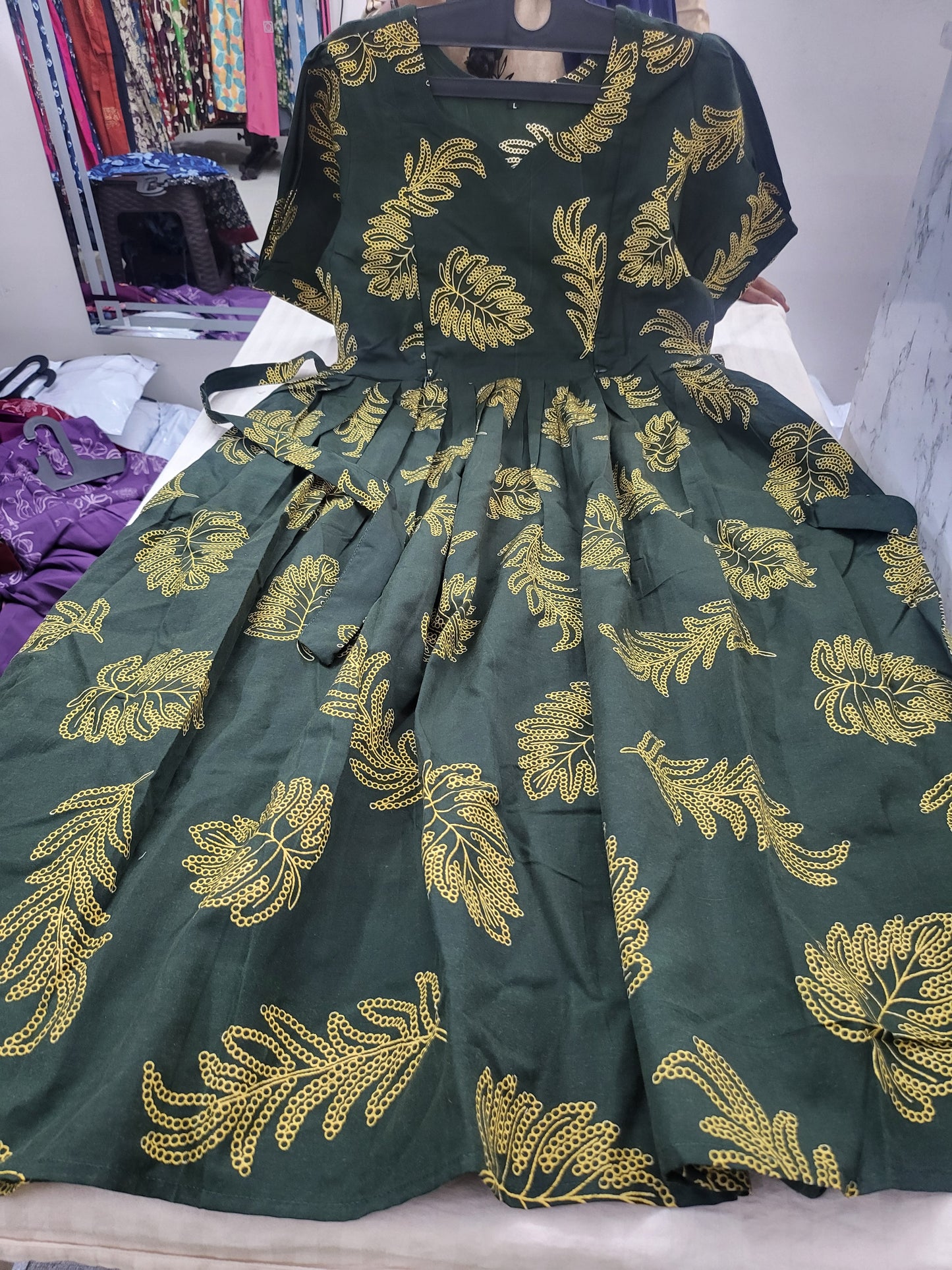 549/- feeding anarkali