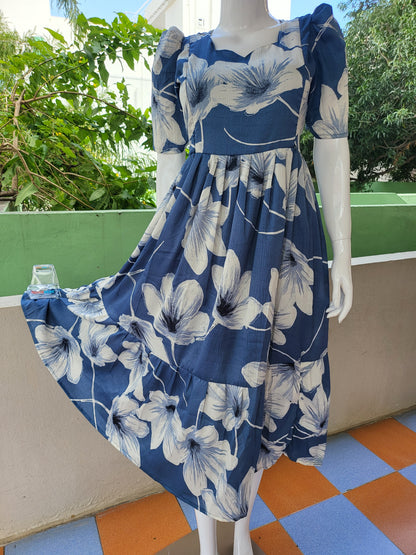 Deltacrepe feeding dresses