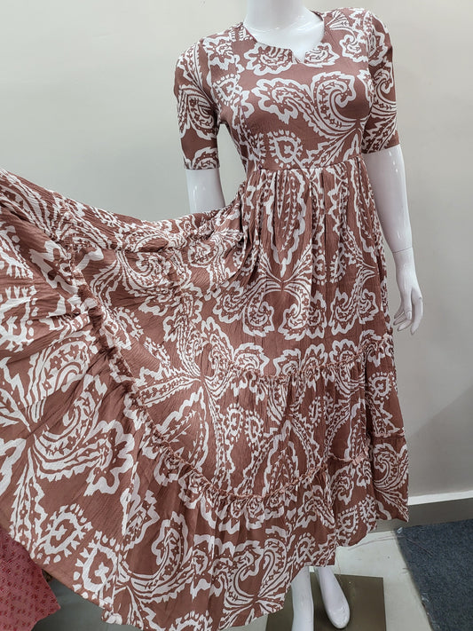 Deltacrepe feeding dresses cream