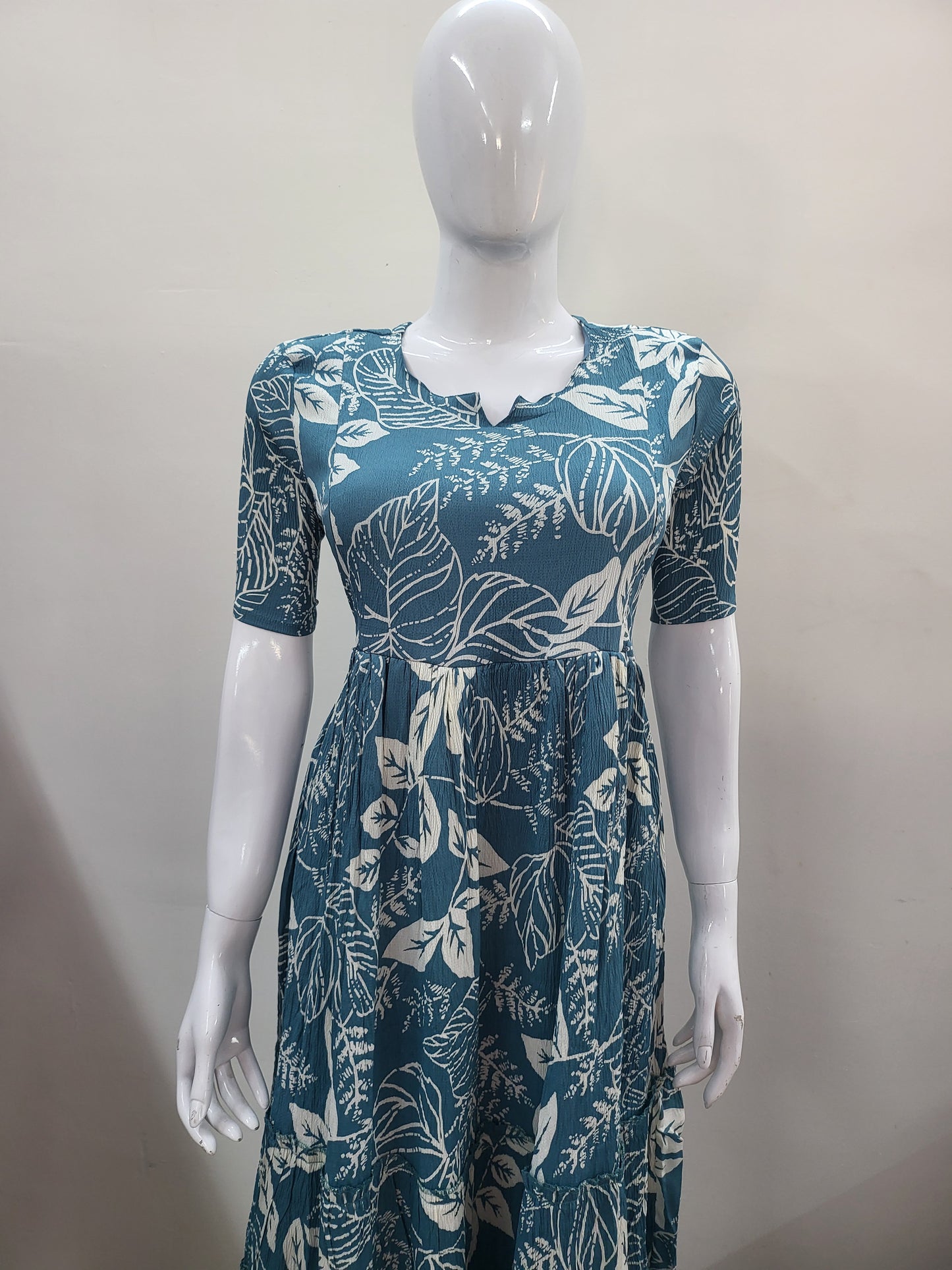 Deltacrepe feeding dresses seablu