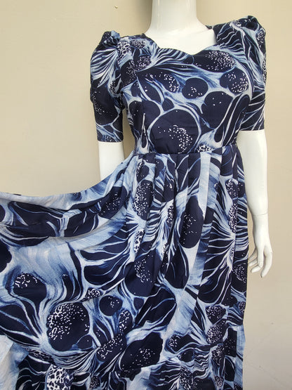 Deltacrepe feeding dresses