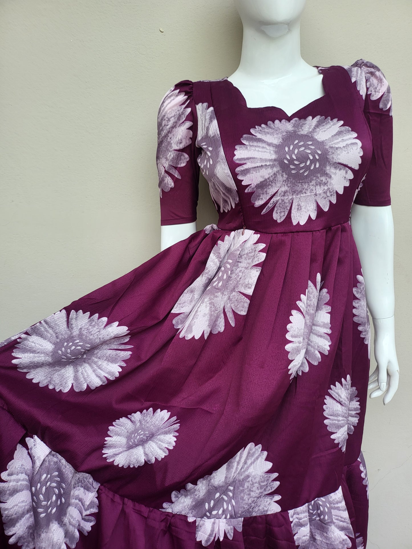 Deltacrepe feeding dresses