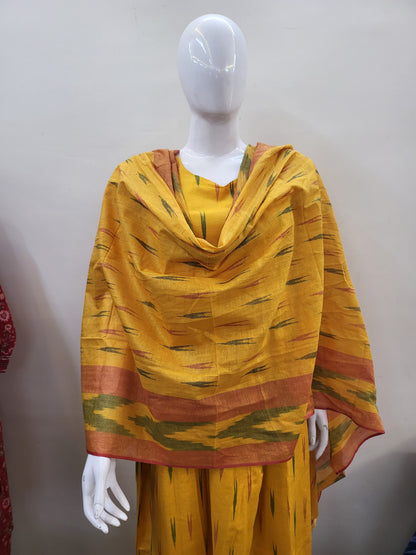 Ikkat 2pc set feeding yellow
