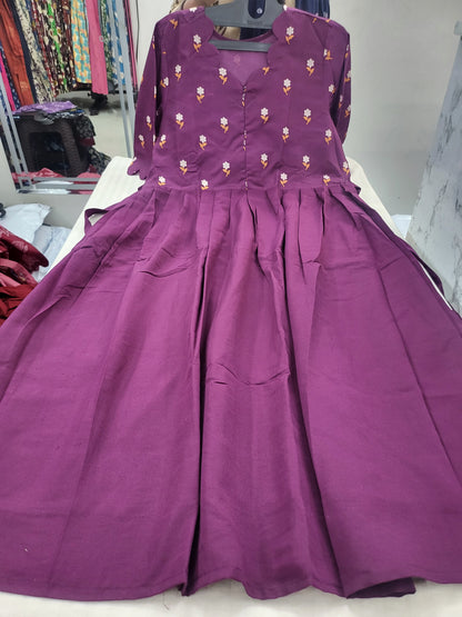 699/- center zip wine clr