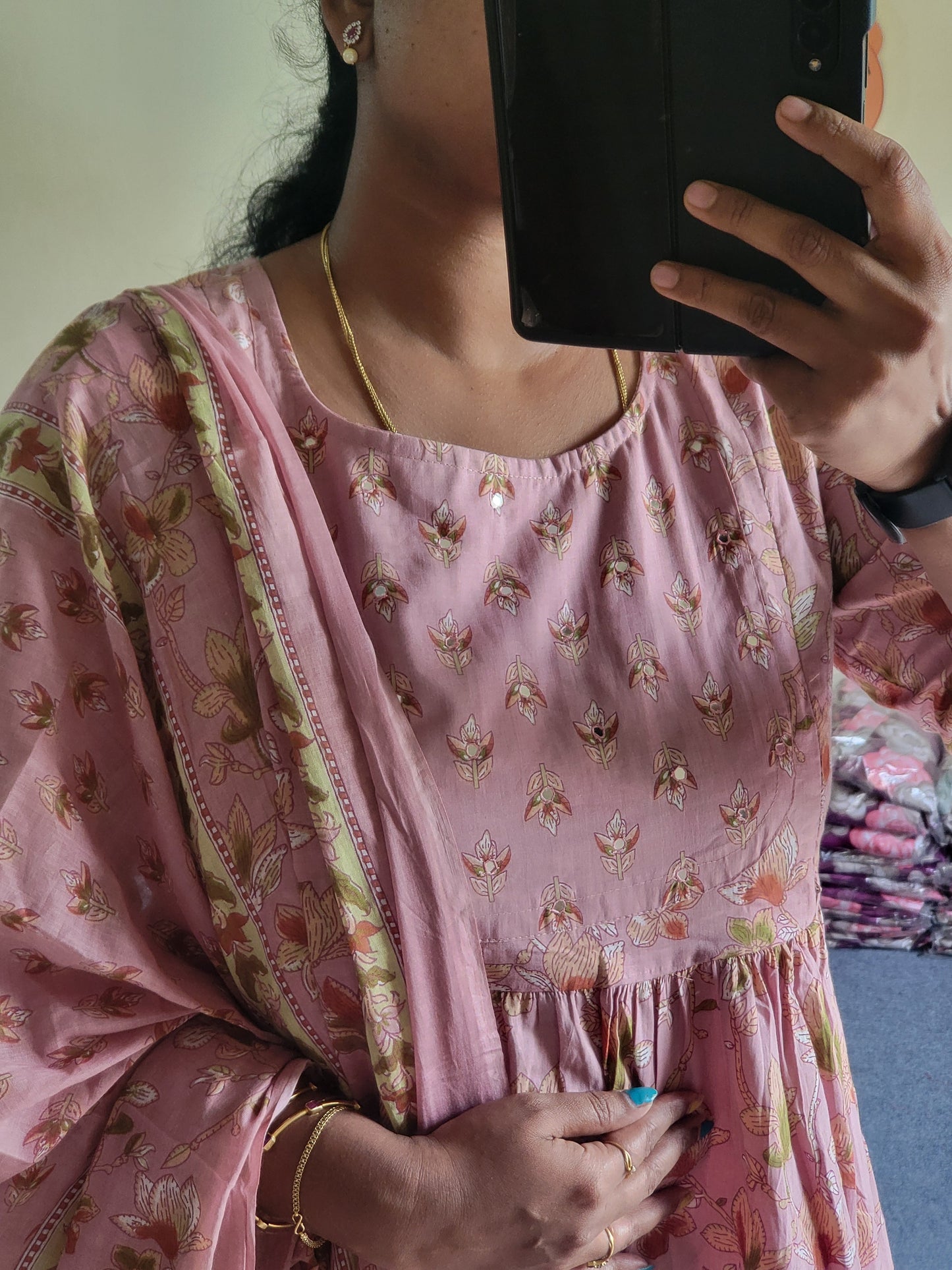 Embroidery work 3pc set feeding