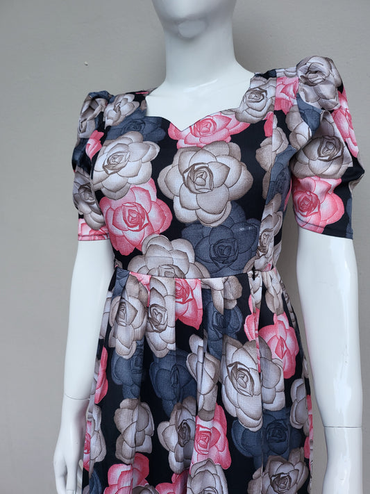 Deltacrepe feeding dresses