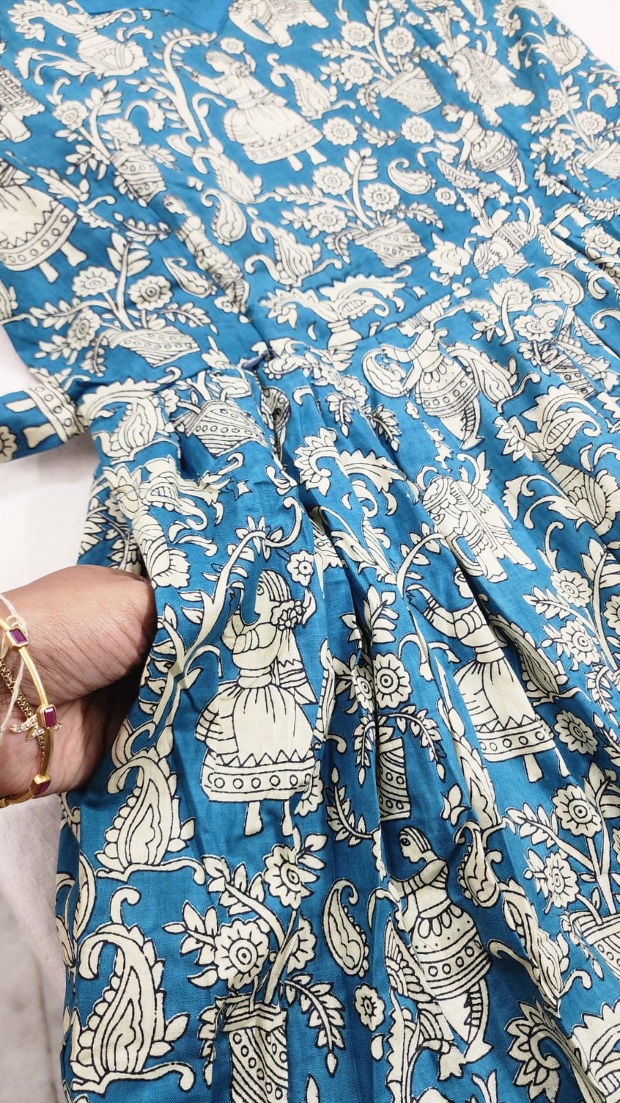 Kalamkaari print feeding kurtis