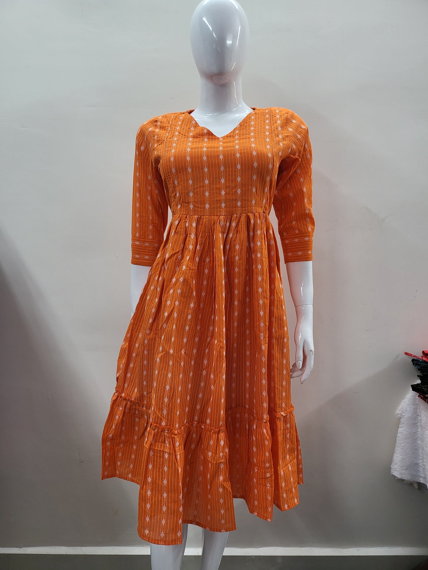 Kathawork feeding 1tire orng4