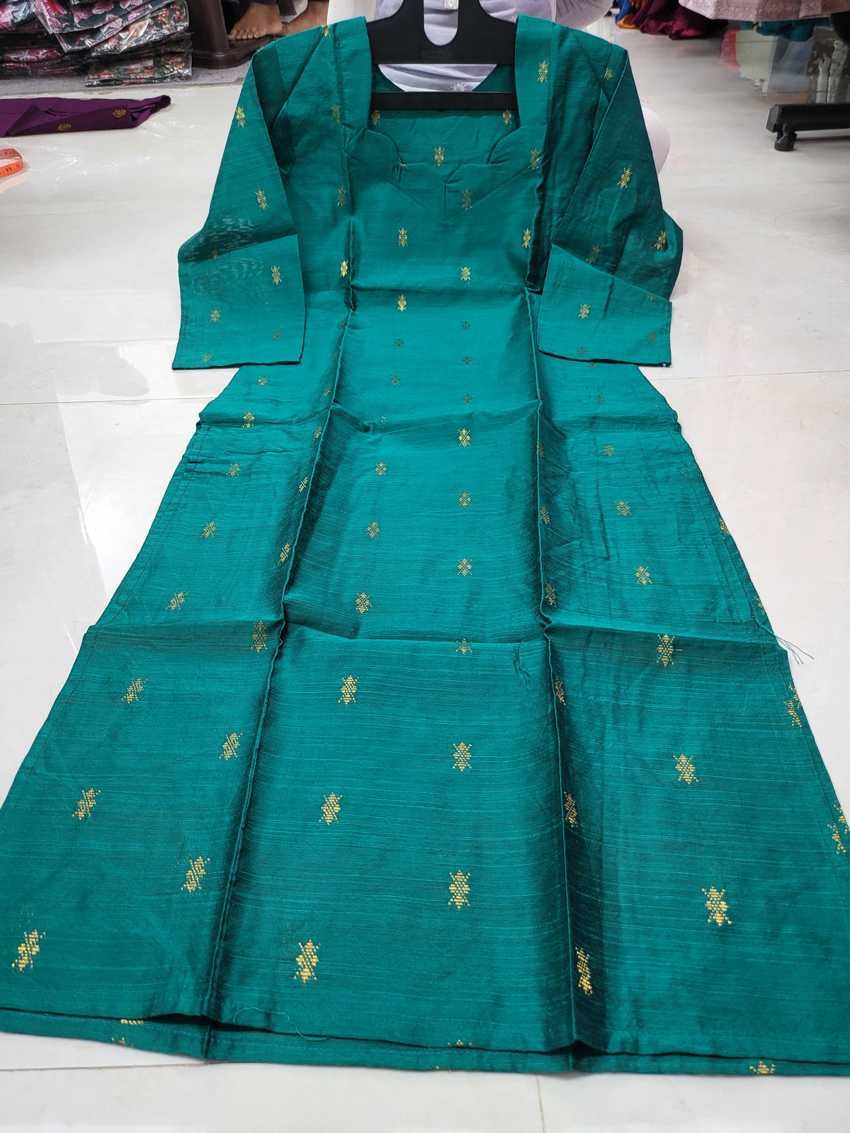 Rawsilk kurtis07 non feeding