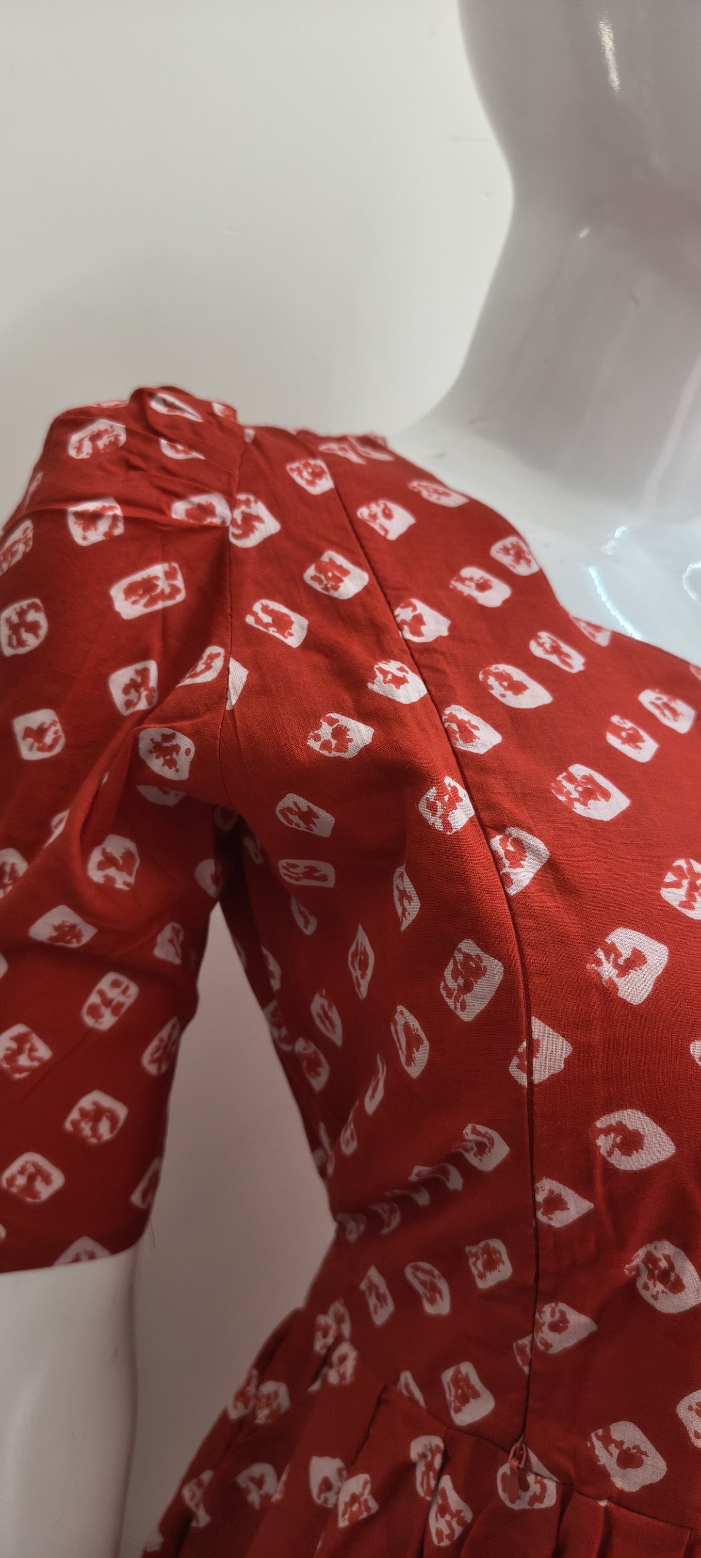Red bandhini summer
