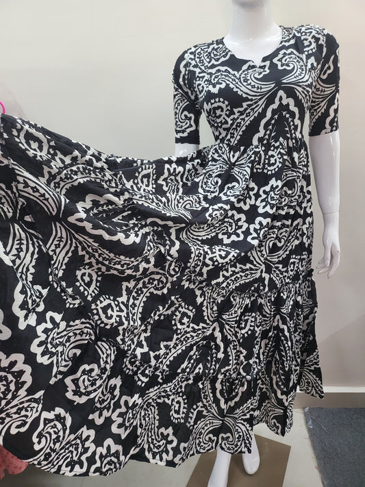 Deltacrepe feeding kurtis blcl/ wht