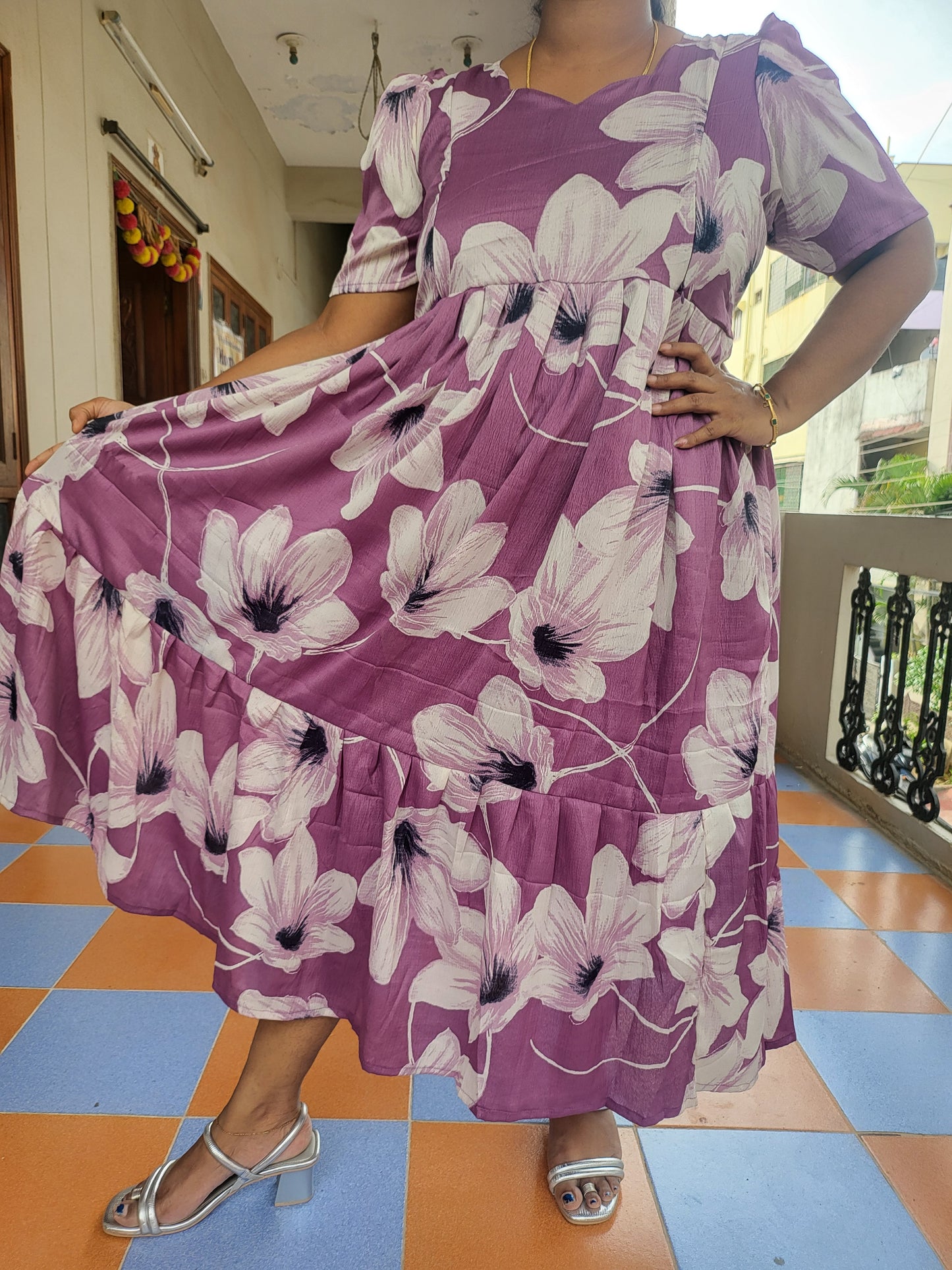 Deltacrepe feeding dresses