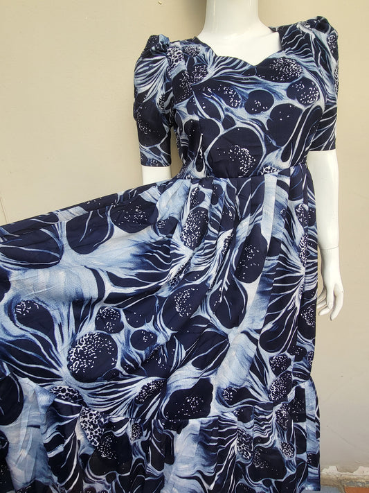 Deltacrepe feeding dresses