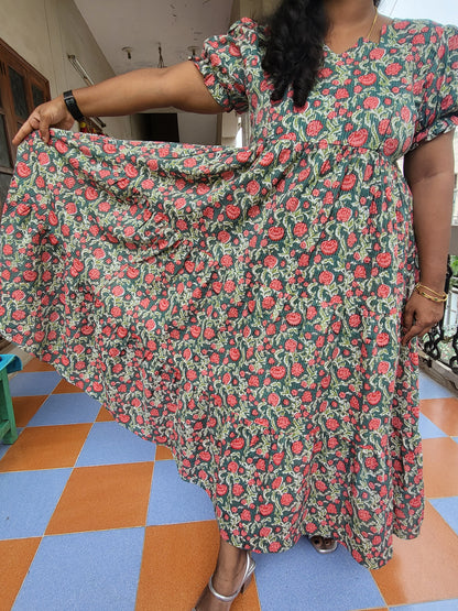Kathawork Kalamkaari feeding anarkali