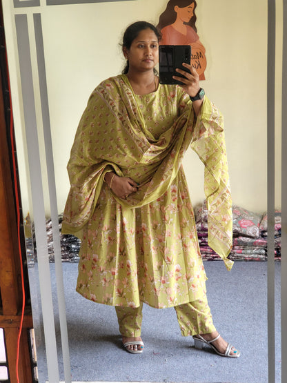 Embroidery work 3pc set in feeding