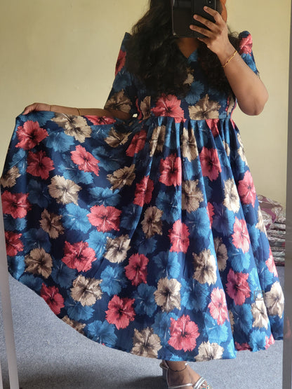 Deltacrepe feeding dresses