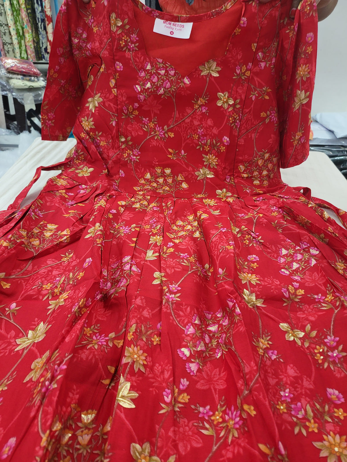 Chanderi silk feeding red4