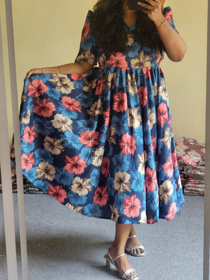 Deltacrepe feeding dresses