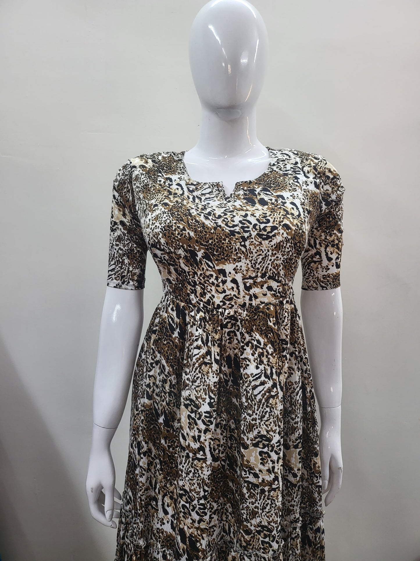 Delta crepe feeding Kurtis