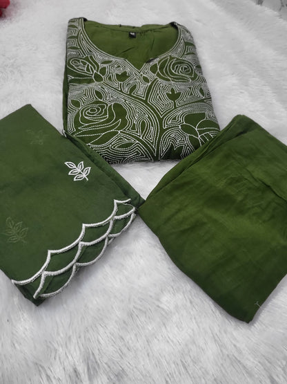 3pc sets in embroidery grn101
