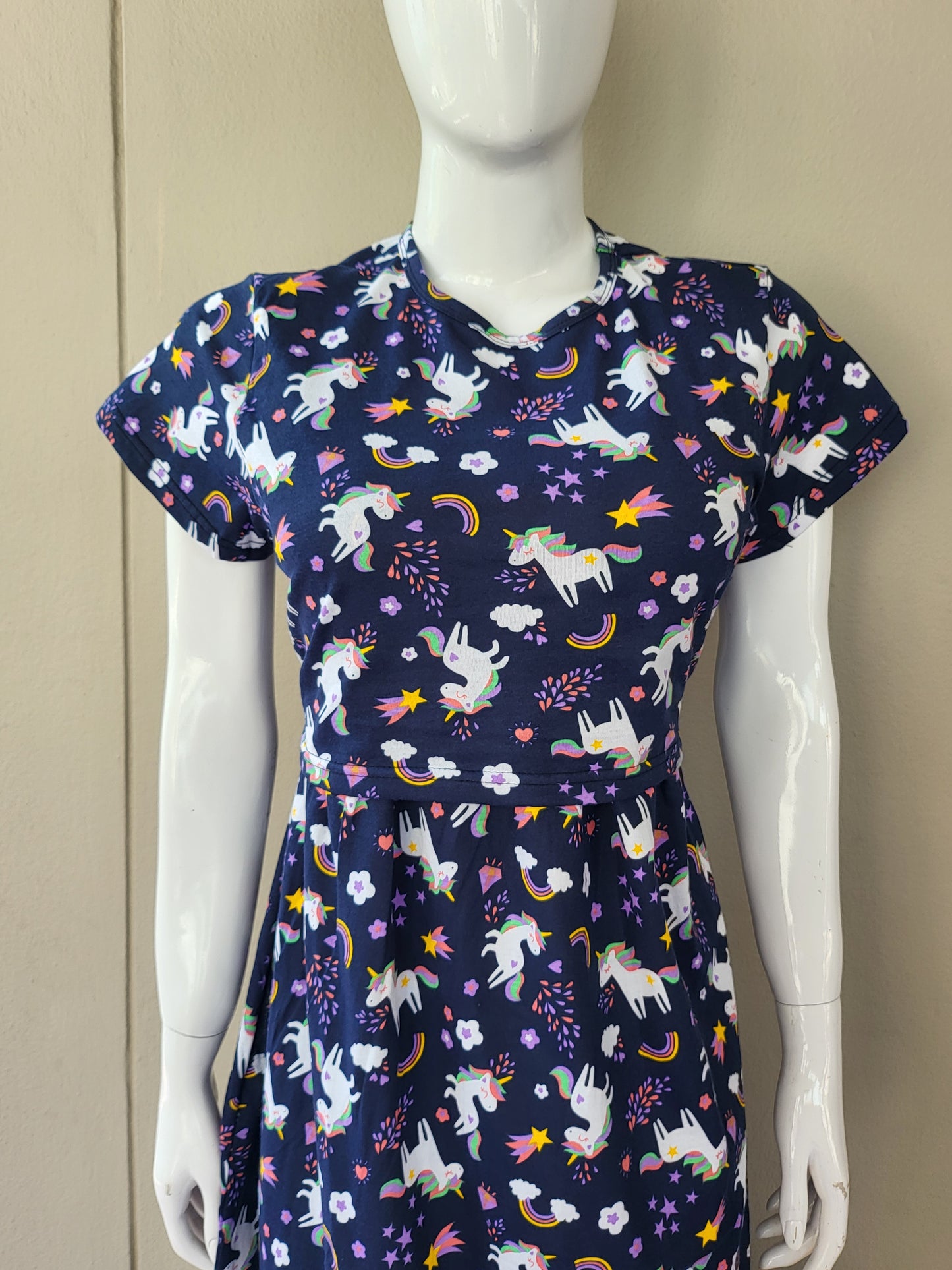 Zipless feeding dress